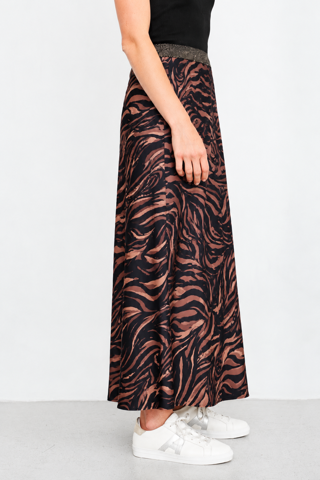 Tara skirt in Tiger