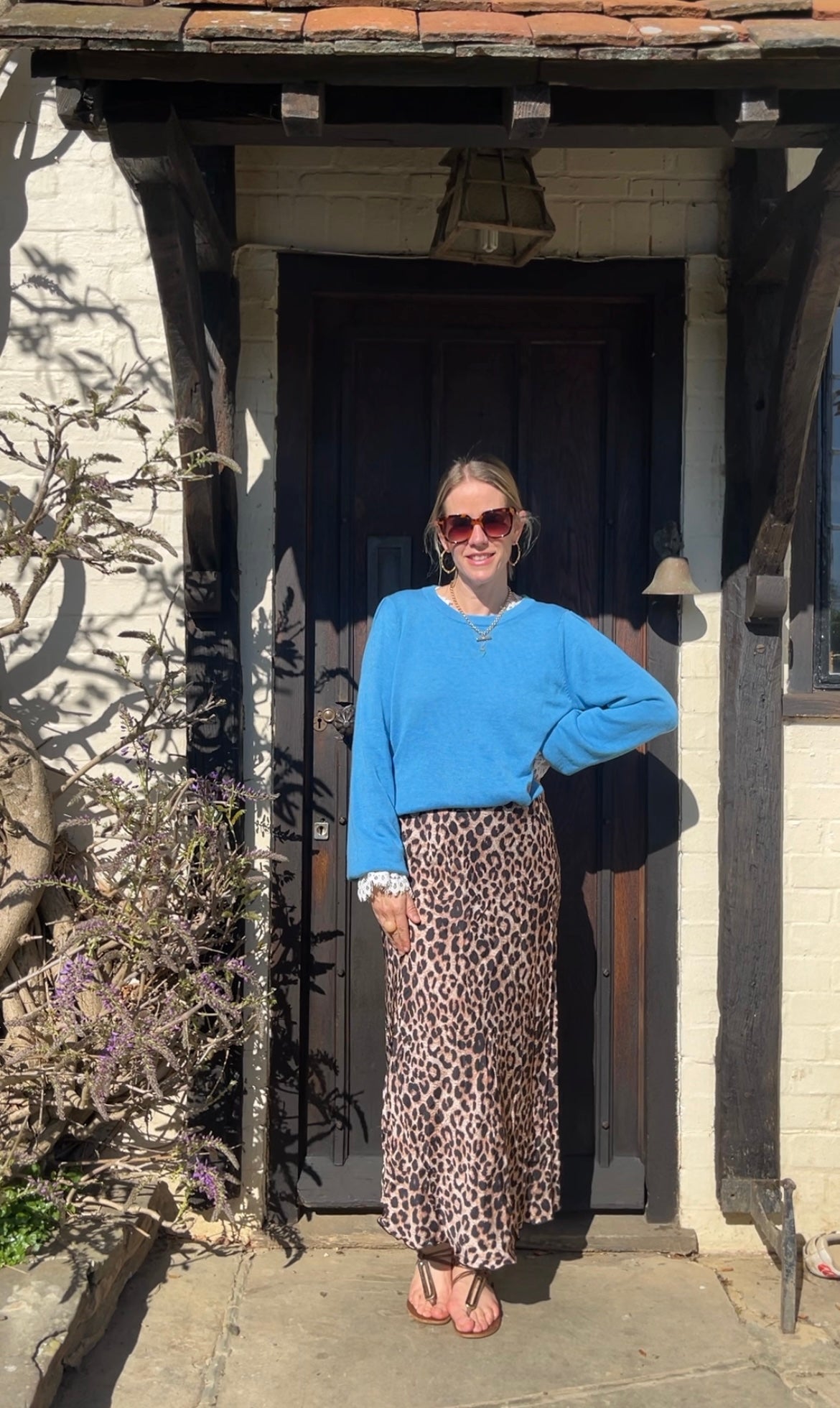 Amber jumper in blue