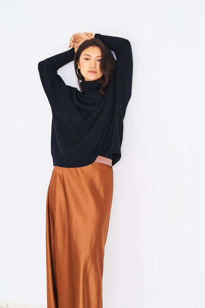 Eva rollneck in black