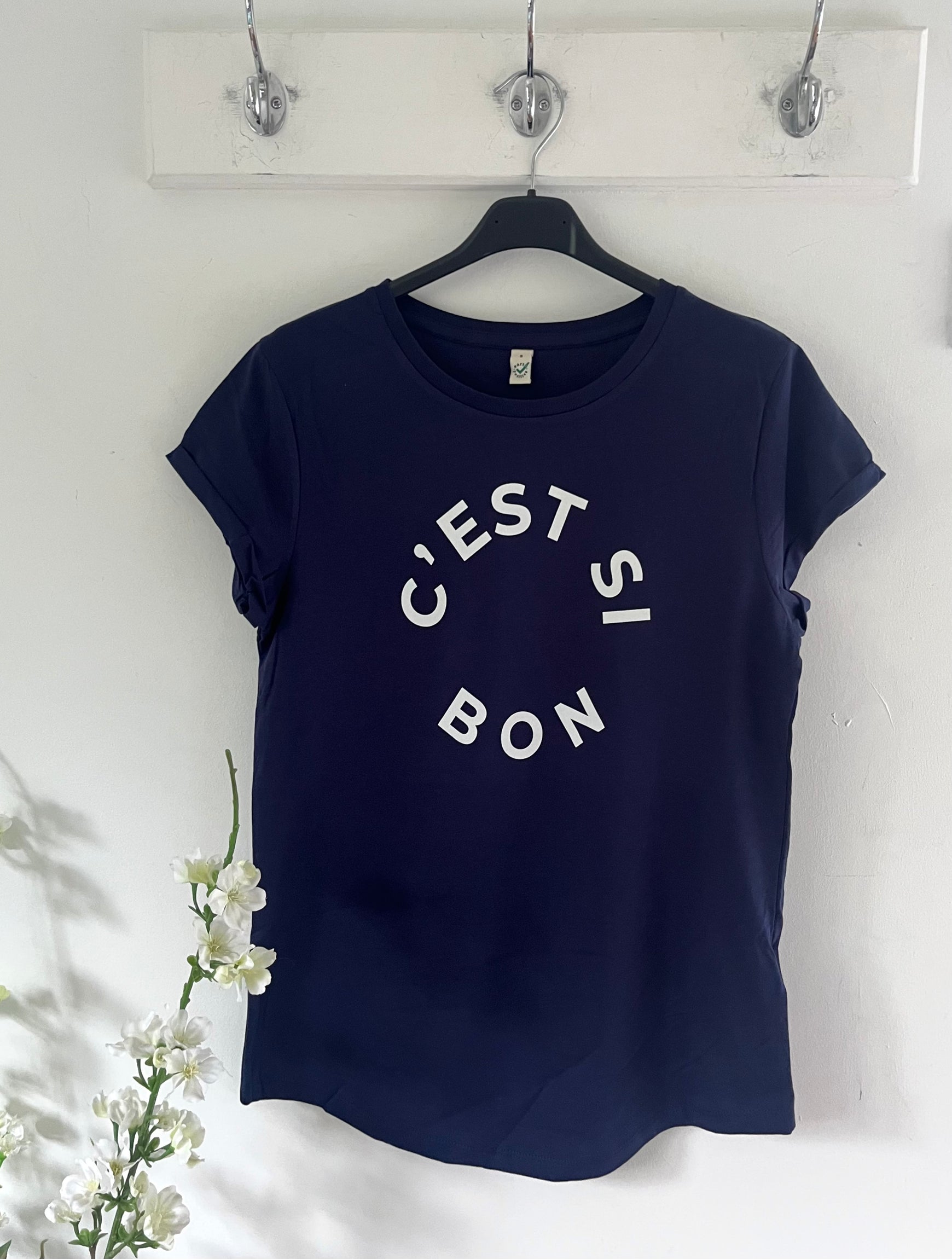 C'est Si Bon organic cotton tee in navy