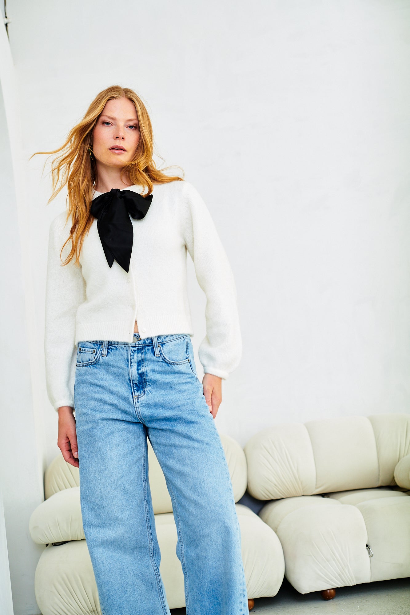 Satin bow cardi in white