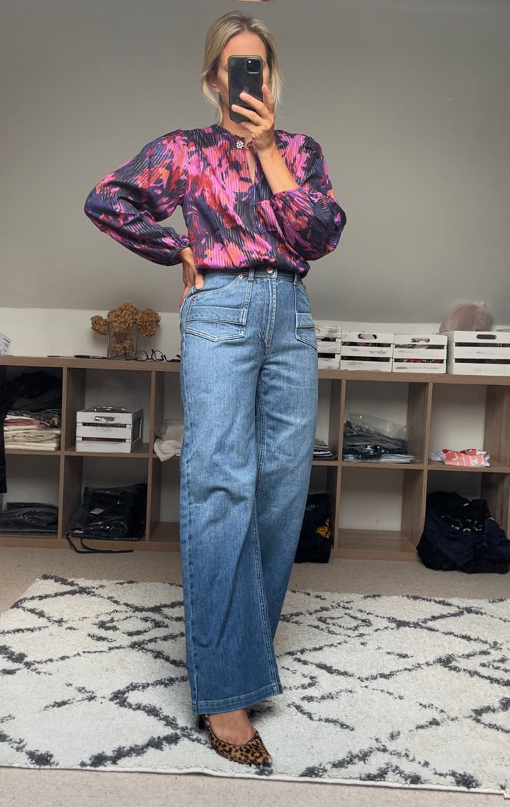 DC0D244E-64D1-4656-B2B0-