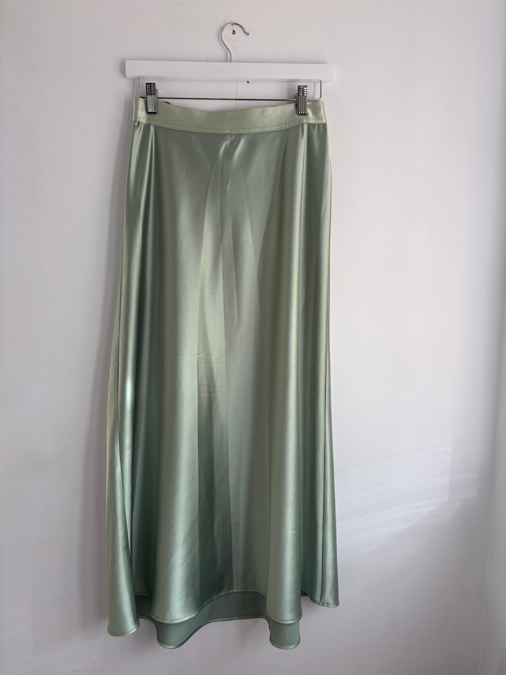 Sample Tara skirt in green size 10