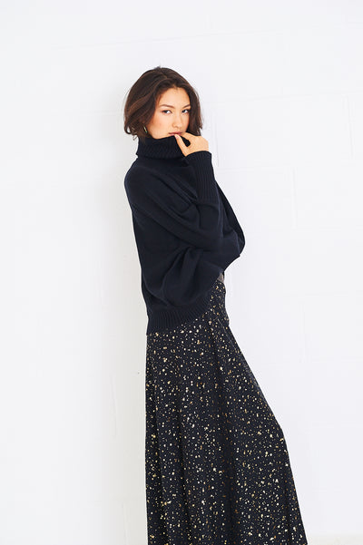 Eva rollneck in black