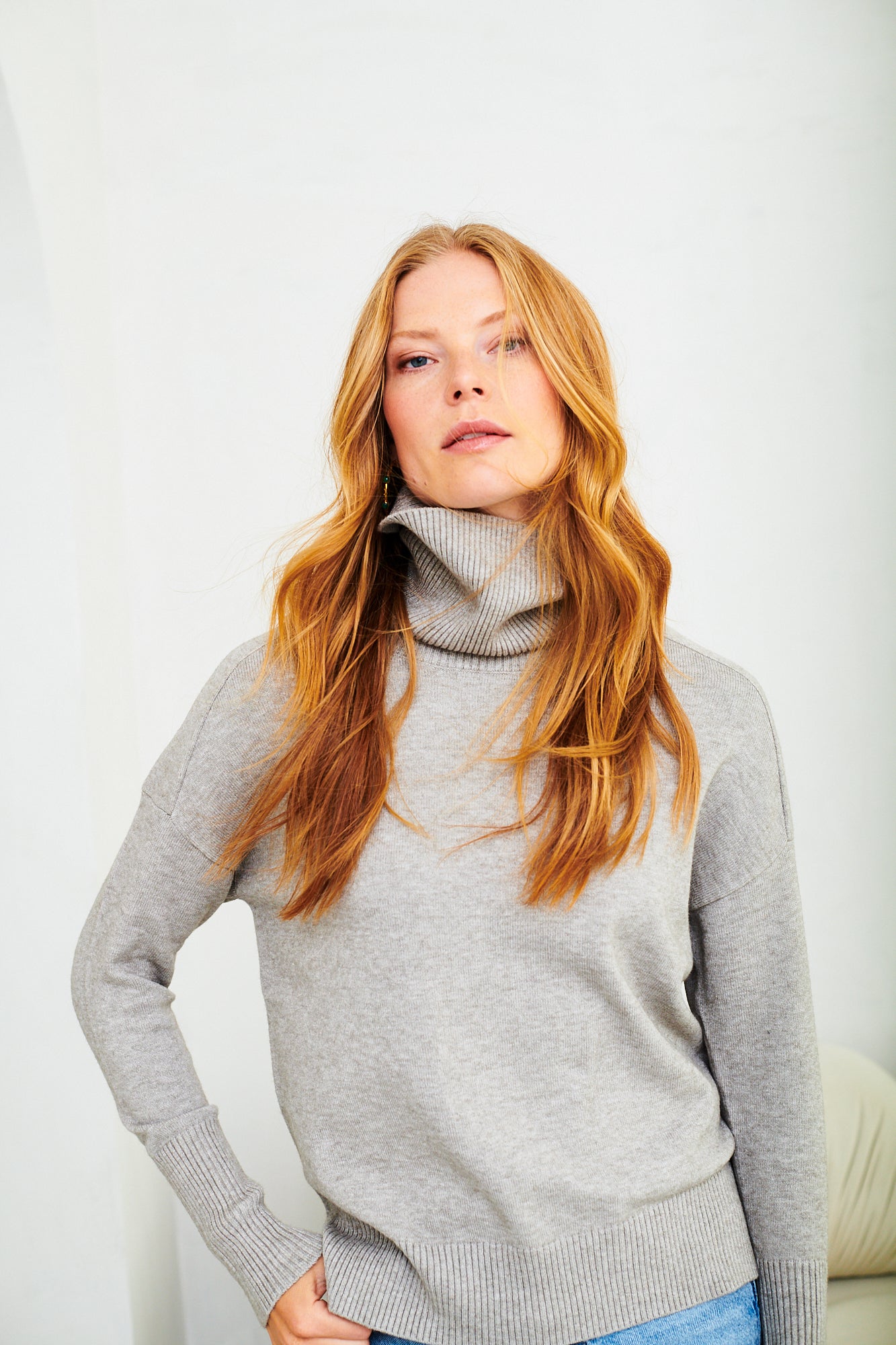 Laura rollneck in grey