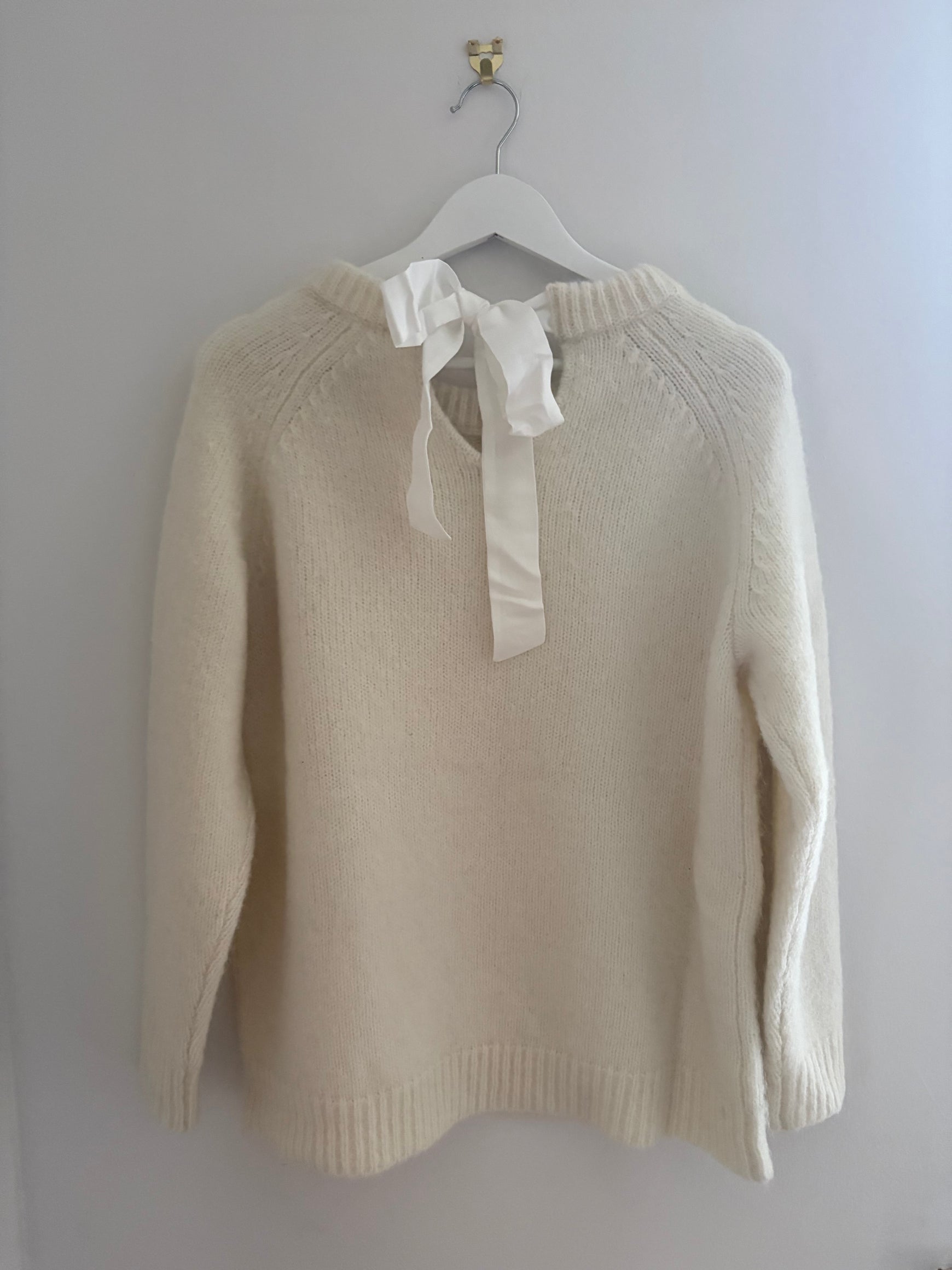 Sample mohair blend bow jumper size 10