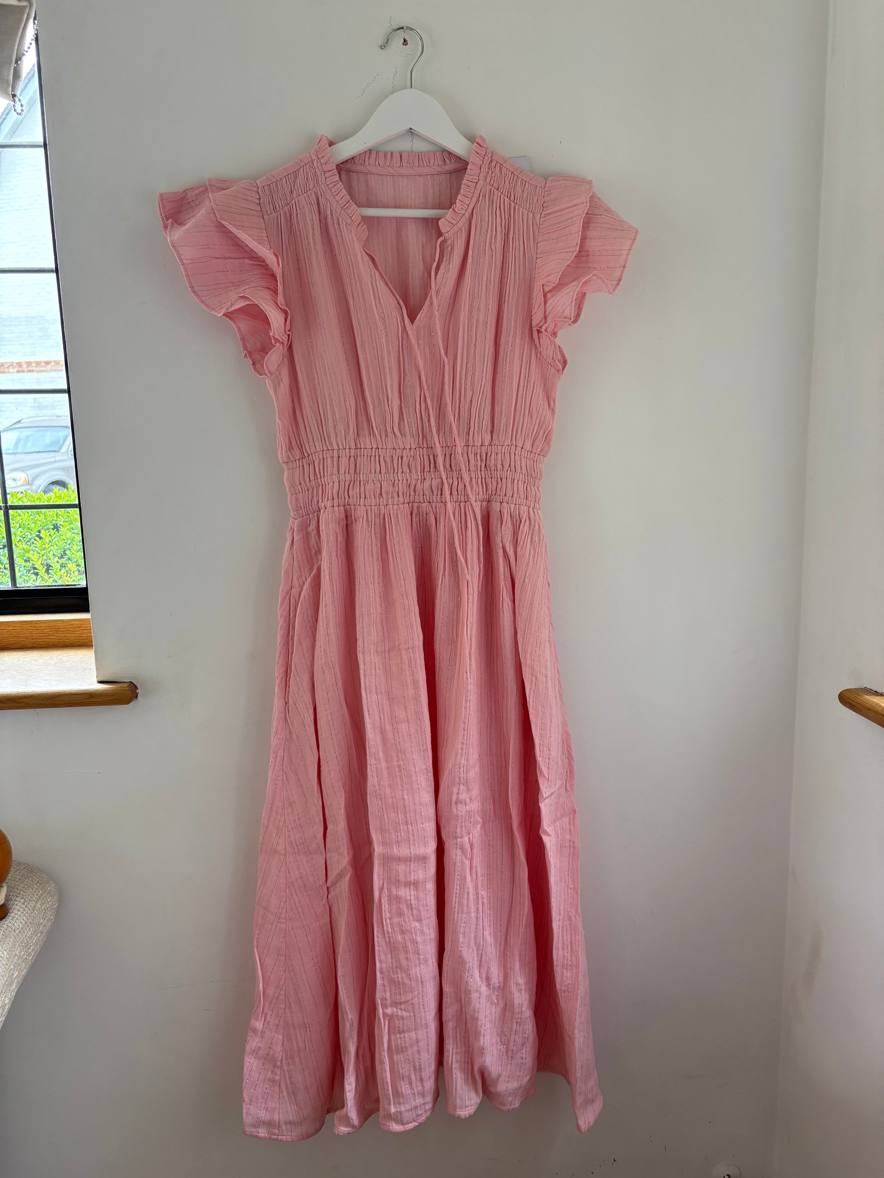 Sample Flutter sleeve dress (pink)