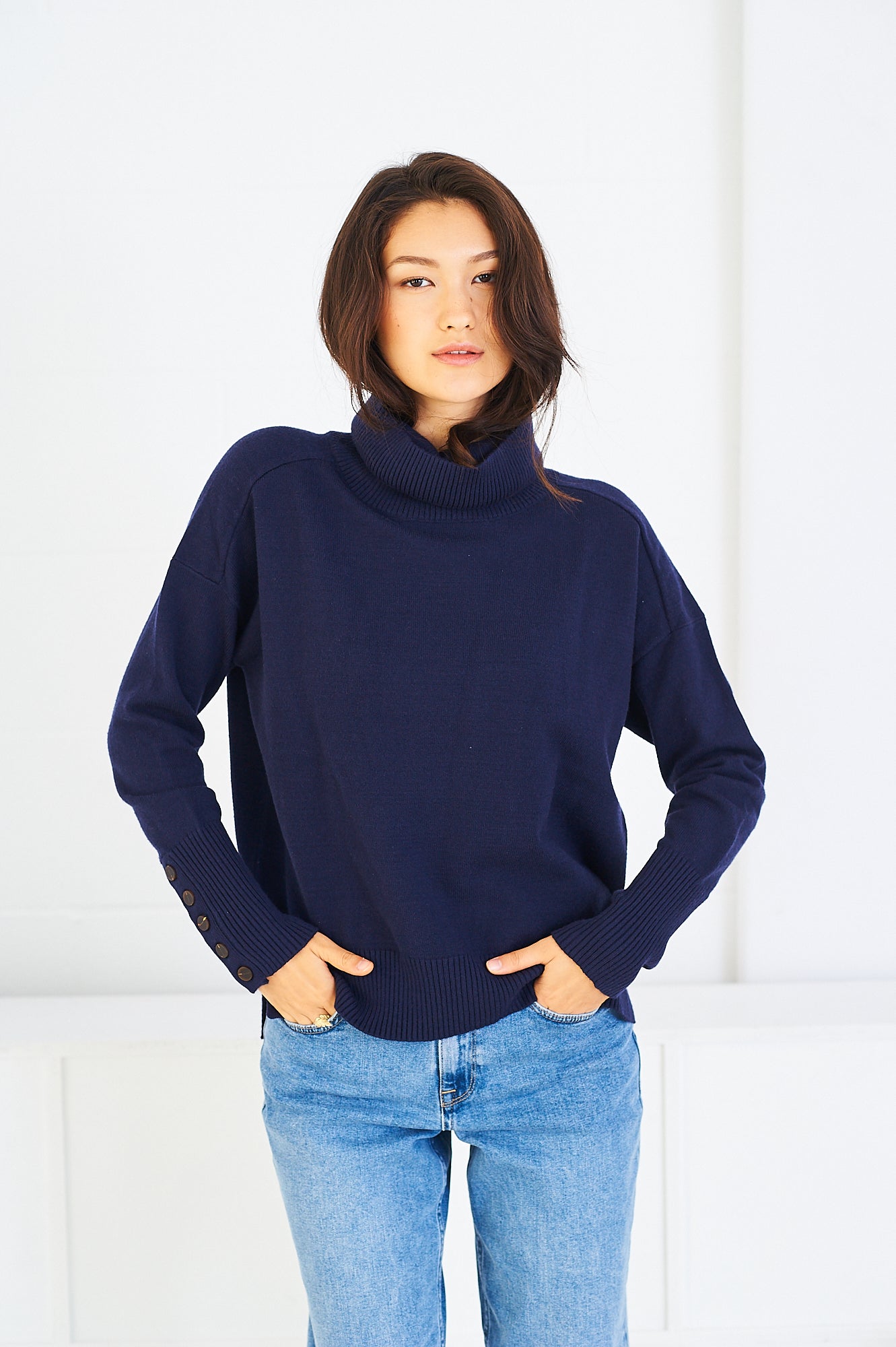 Laura rollneck in navy