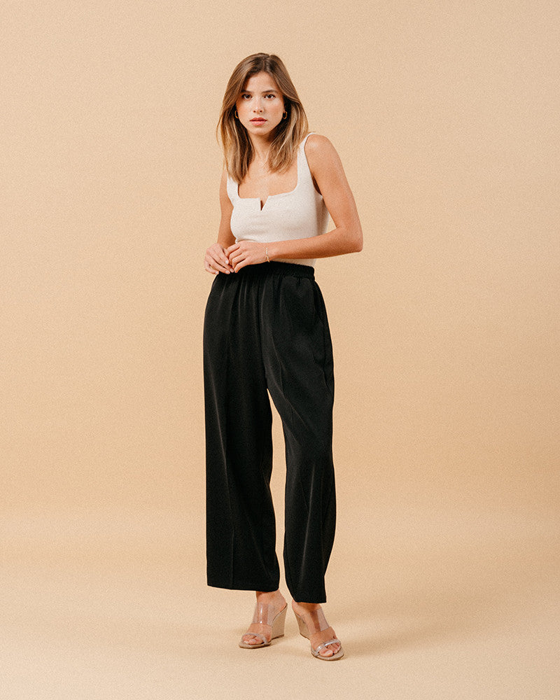Match trousers in black