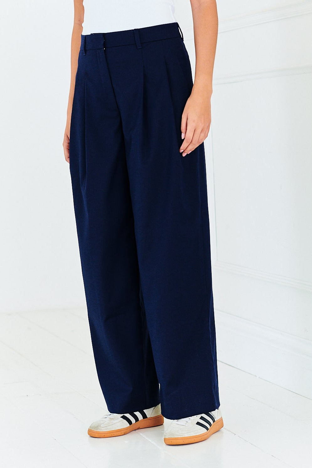 Ada tailored trouser in navy