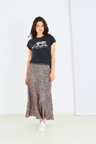 RIO tee in vintage washed black