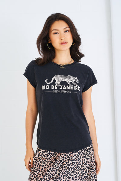 RIO tee in vintage washed black