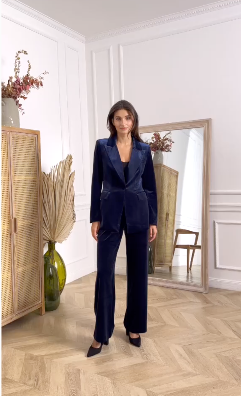 Margot velvet blazer in navy size 8