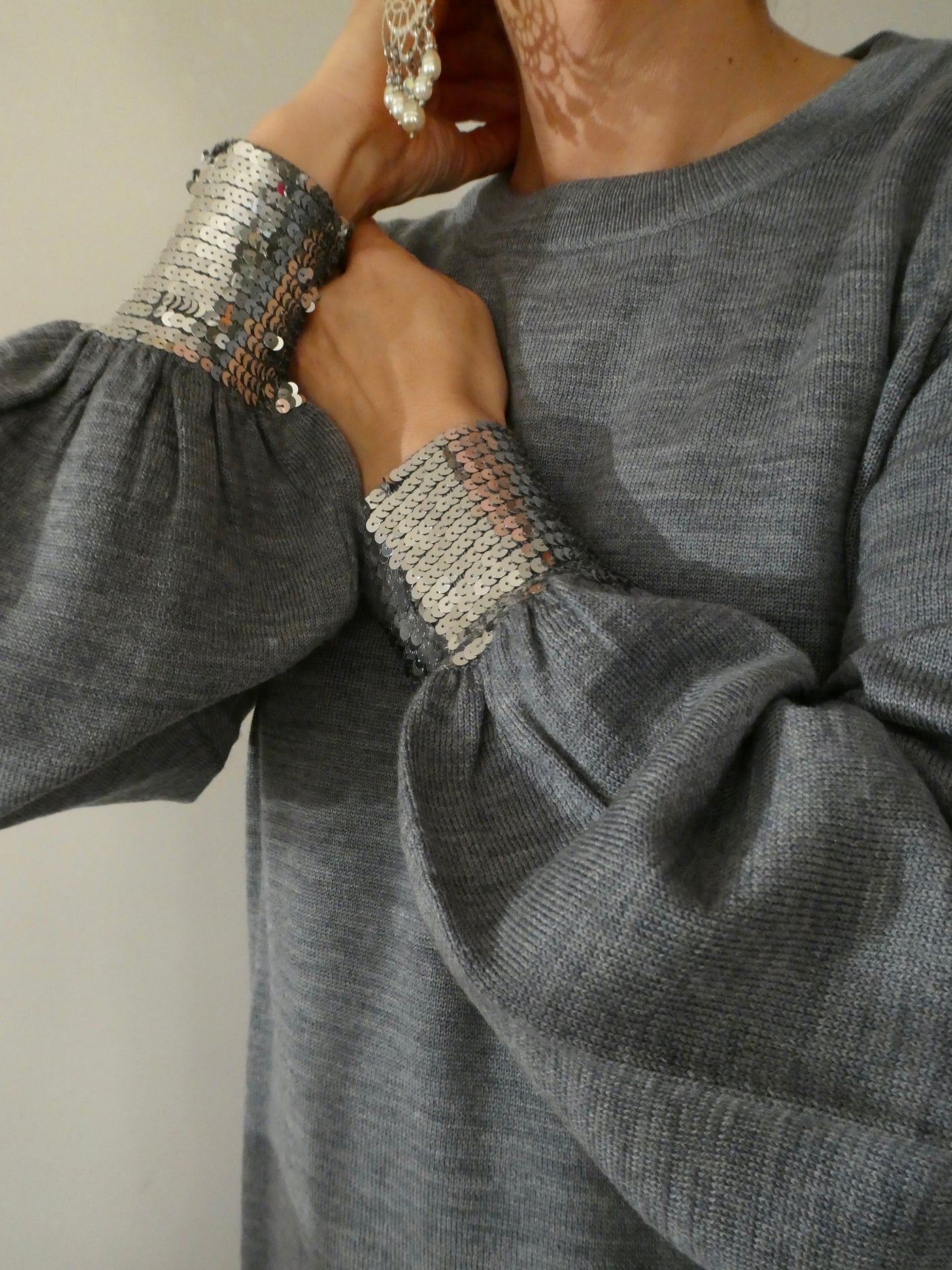 Sienna sequin cuff knit in grey