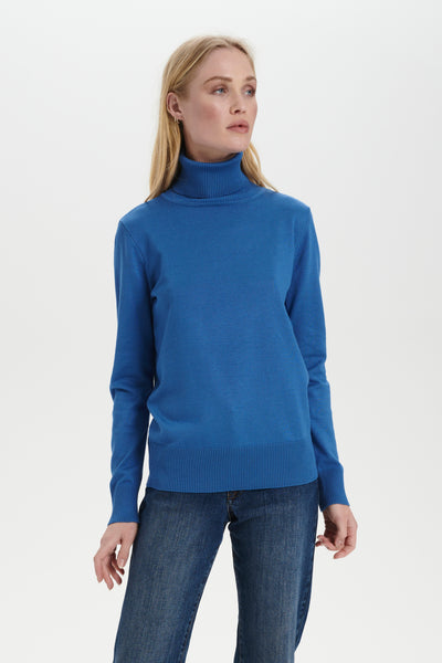 Mila rollneck in blue