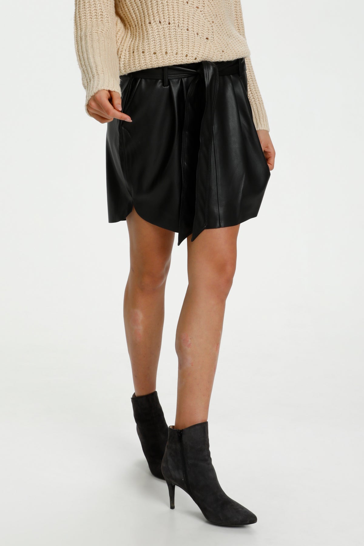 Candrea faux leather skirt