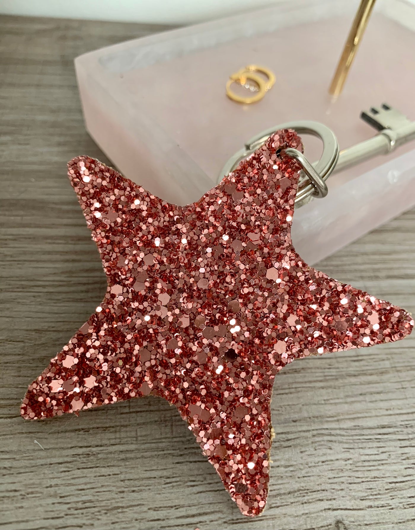 Rose Pink glitter star keyring